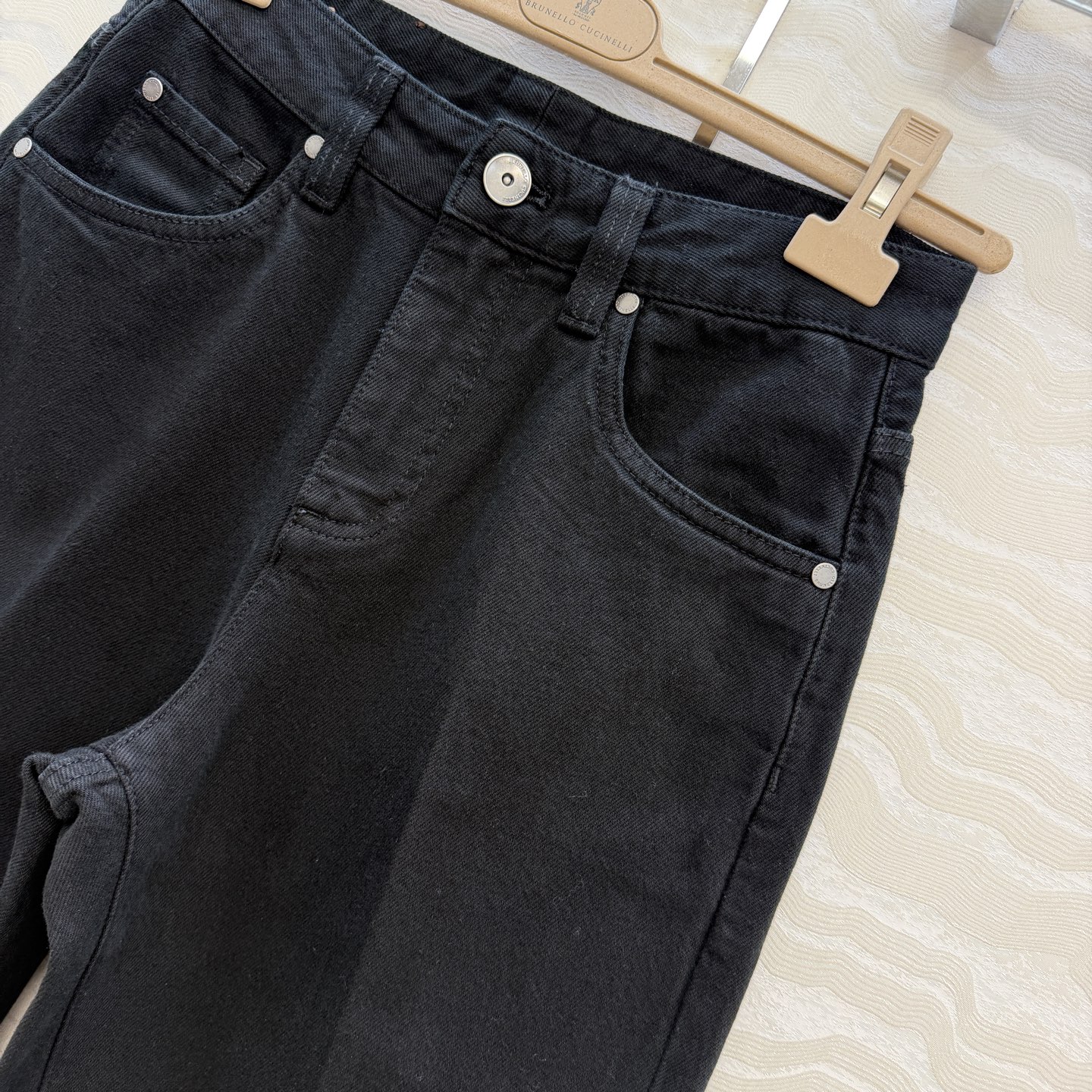 原单品质❤️BC老钱风高智感穿搭！经典直筒牛仔裤！酵素洗水牛仔裤！进口牛仔面料质感超赞！女神必入神裤完美腿型修饰！简单粗