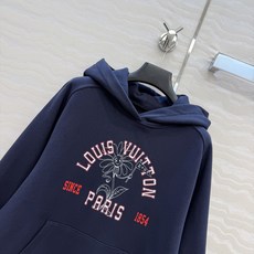 爆单推荐,原单品质❤️L新品系列,MONOGRAM美式复古学院风连帽卫衣套装!定制配色罗纹进口卫衣面料细腻质感超赞!运动 爆单推荐,原单品质❤️L新品系列,MONOGRAM美式复古学院风连帽卫衣套装!定制配色罗纹进口卫衣面料细腻质感超赞!运动