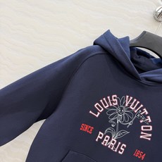 爆单推荐,原单品质❤️L新品系列,MONOGRAM美式复古学院风连帽卫衣套装!定制配色罗纹进口卫衣面料细腻质感超赞!运动 爆单推荐,原单品质❤️L新品系列,MONOGRAM美式复古学院风连帽卫衣套装!定制配色罗纹进口卫衣面料细腻质感超赞!运动