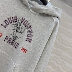 爆单推荐,原单品质❤️L新品系列,MONOGRAM美式复古学院风连帽卫衣套装!定制配色罗纹进口卫衣面料细腻质感超赞!运动 爆单推荐,原单品质❤️L新品系列,MONOGRAM美式复古学院风连帽卫衣套装!定制配色罗纹进口卫衣面料细腻质感超赞!运动