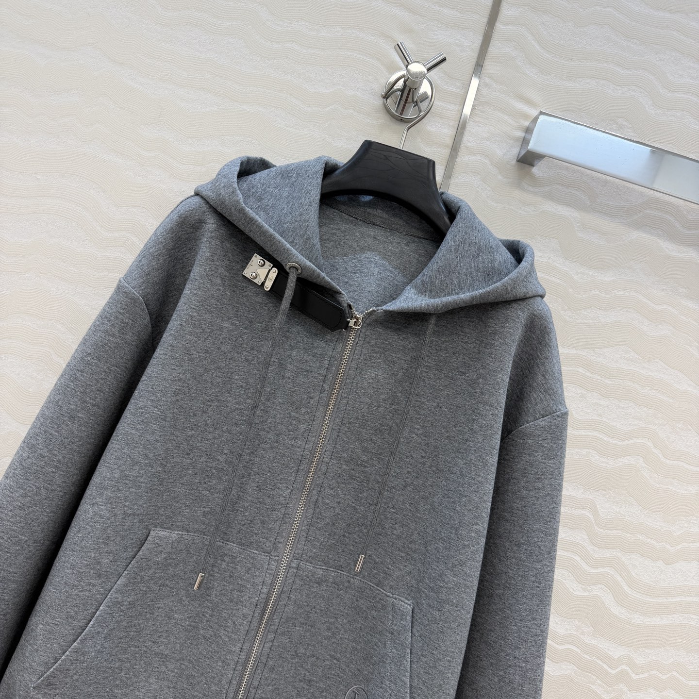 爆单推荐,原单品质❤️L新品系列,MONOGRAM连帽卫衣运动套装!定制进口太空棉卫衣面料软糯细腻质感超赞!运动少女风连 爆单推荐,原单品质❤️L新品系列,MONOGRAM连帽卫衣运动套装!定制进口太空棉卫衣面料软糯细腻质感超赞!运动少女风连