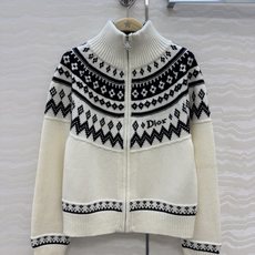 原单品质,MissD26秋冬新品阿尔卑斯滑雪系列Fair Isle羊毛外套!非常有冬日氛围感的费尔岛勾花图案,经典双织立 原单品质,MissD26秋冬新品阿尔卑斯滑雪系列Fair Isle羊毛外套!非常有冬日氛围感的费尔岛勾花图案,经典双织立