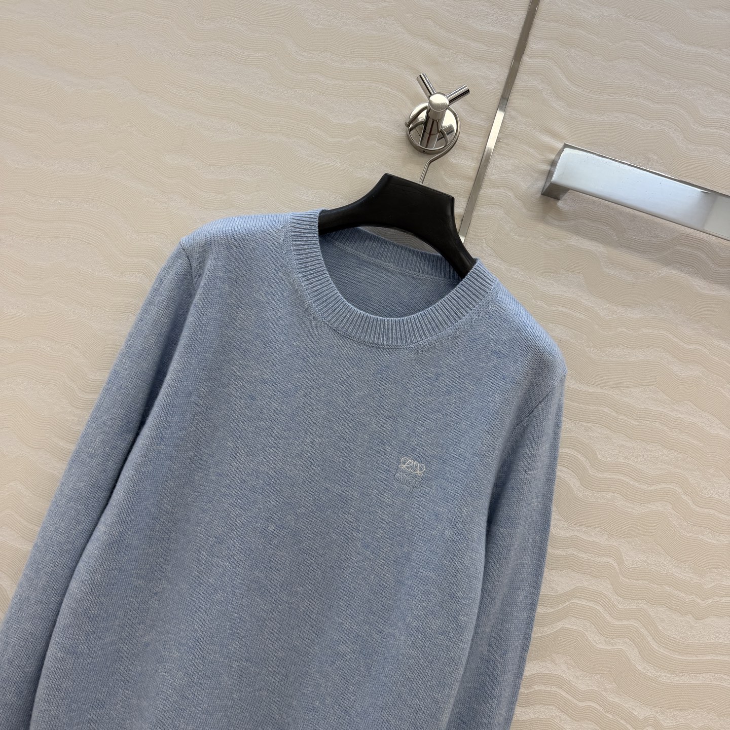 原单品质！❤️LW长期主义高智感穿搭，双色刺绣小设计毛衣！进口羊毛纱线，经典百搭 减龄学院风少女穿搭，低调奢华的高级感！