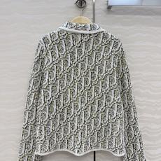高端原单品质,MissD针织🧶开衫小外套!立体勾花双织logo工艺原版定制进口纱线!减龄气质经典H版型百搭不挑人!高级色 高端原单品质,MissD针织🧶开衫小外套!立体勾花双织logo工艺原版定制进口纱线!减龄气质经典H版型百搭不挑人!高级色