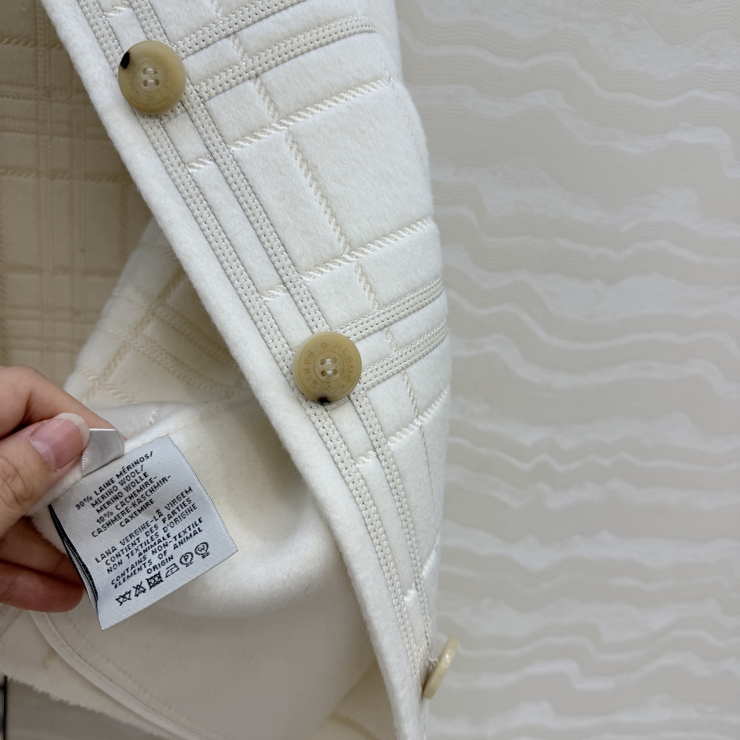 高端原单品质！H高智感穿搭！白富美必入外套！26秋冬新品纯手工制作双面尼羊绒马甲外套，重工艺纯手工定位100%牛皮皮条刺