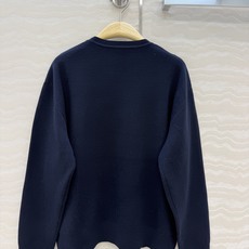 高端原单品质,MissD🧶26秋冬新品❤️Médaillon系列椭圆镜刺绣毛衣。邝玲玲同款。原版定制进口羊毛珠片纱线!瑞 高端原单品质,MissD🧶26秋冬新品❤️Médaillon系列椭圆镜刺绣毛衣。邝玲玲同款。原版定制进口羊毛珠片纱线!瑞