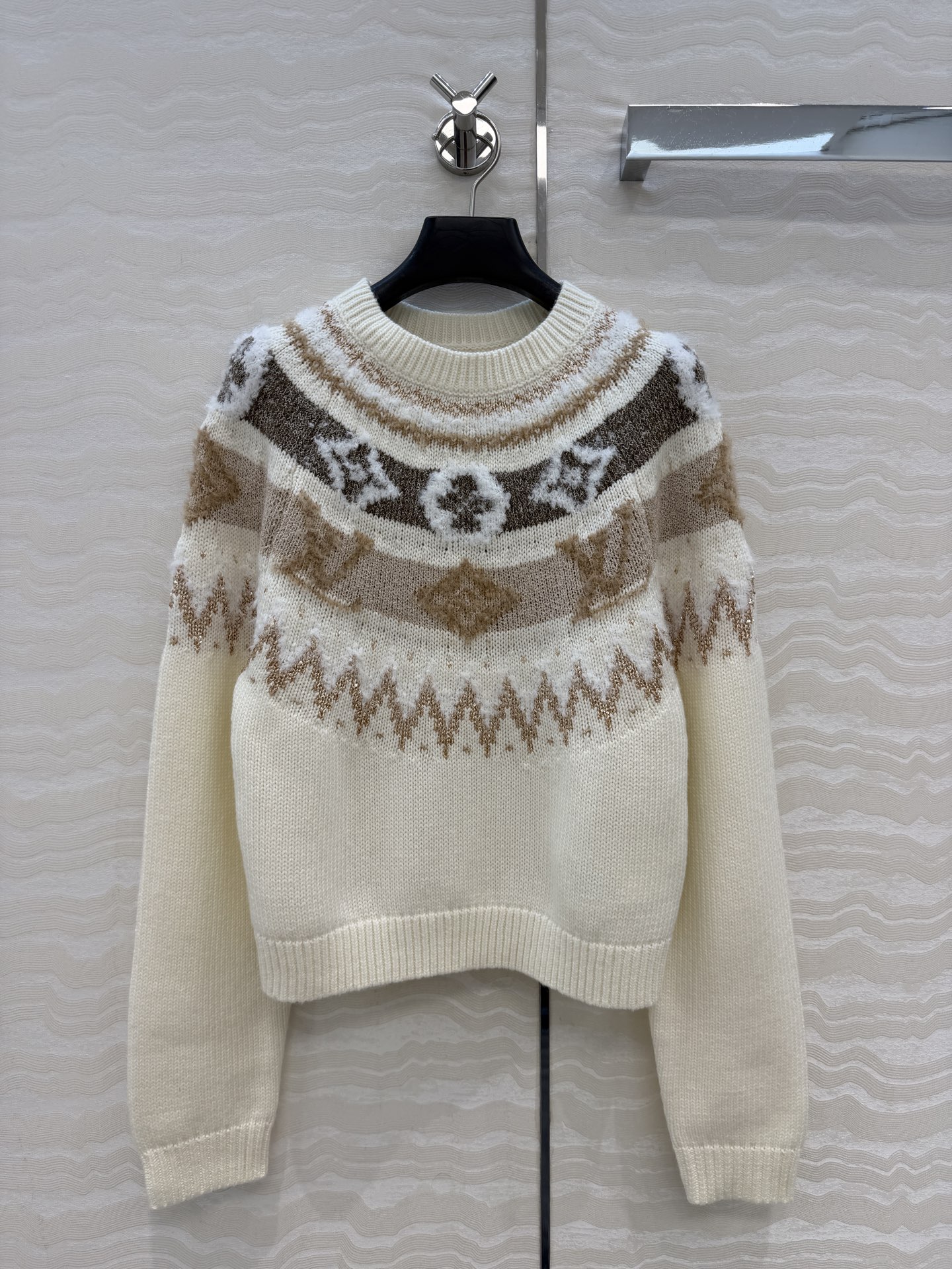 高端原单品质💕lou神仙颜值滑雪系列限定新品！超有氛氛围的费尔岛 白金配色MONOGRAM提花羊绒毛衣！气质圆领小短款设