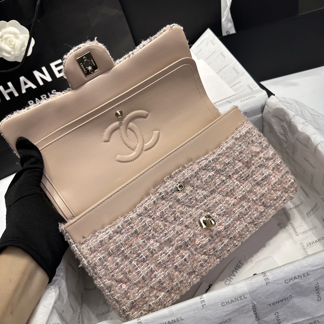 Chanel 24B Pink Sequin Flap Bag, Wool Blend with Gold-Tone Hardware 9 i1725524831 5064 6