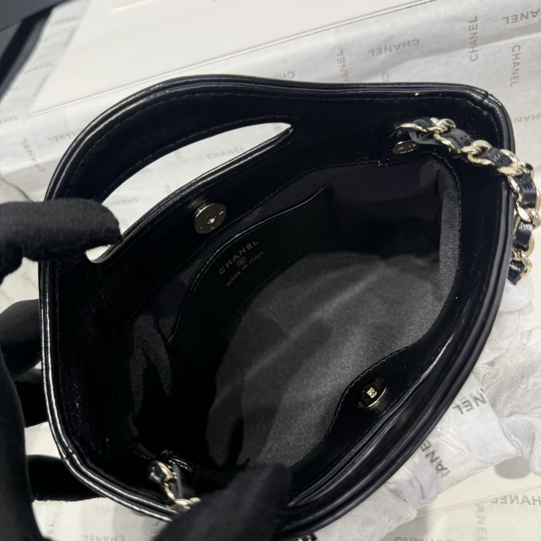 Chanel 31 Bag Nano Black Quilted Leather Top Handle Clutch AS3656 8 i1742967418 910 0