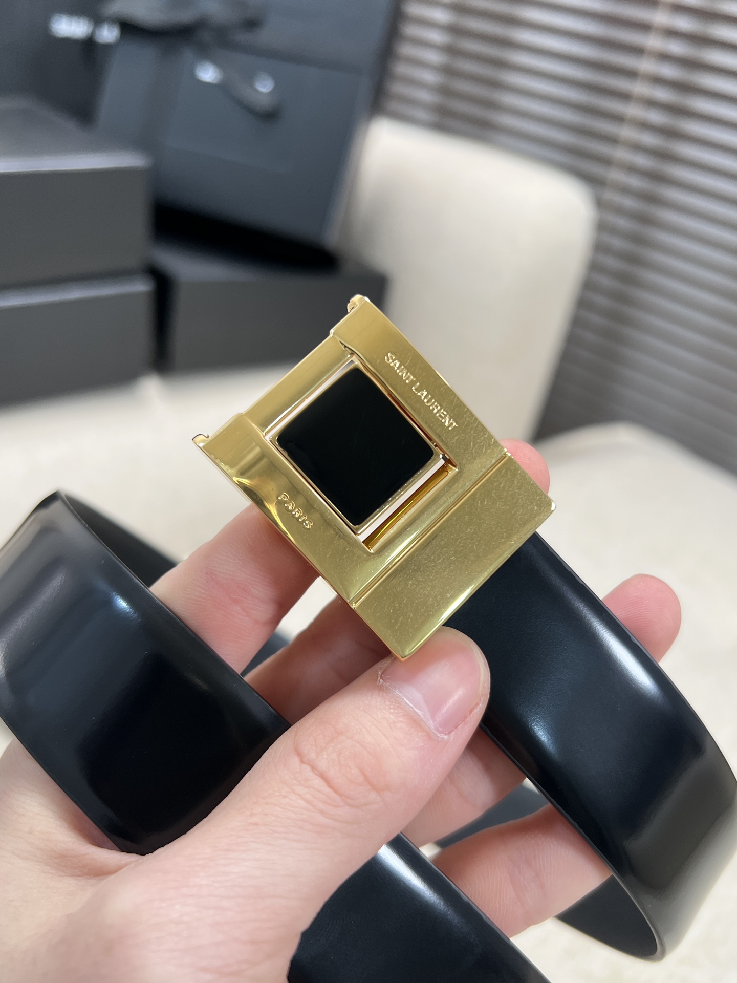 Saint Laurent 200 2024 开春秀款Saint Laurent 圣罗兰女士腰带皮带 真空电镀扣头，意大利 ，宽3.0cm