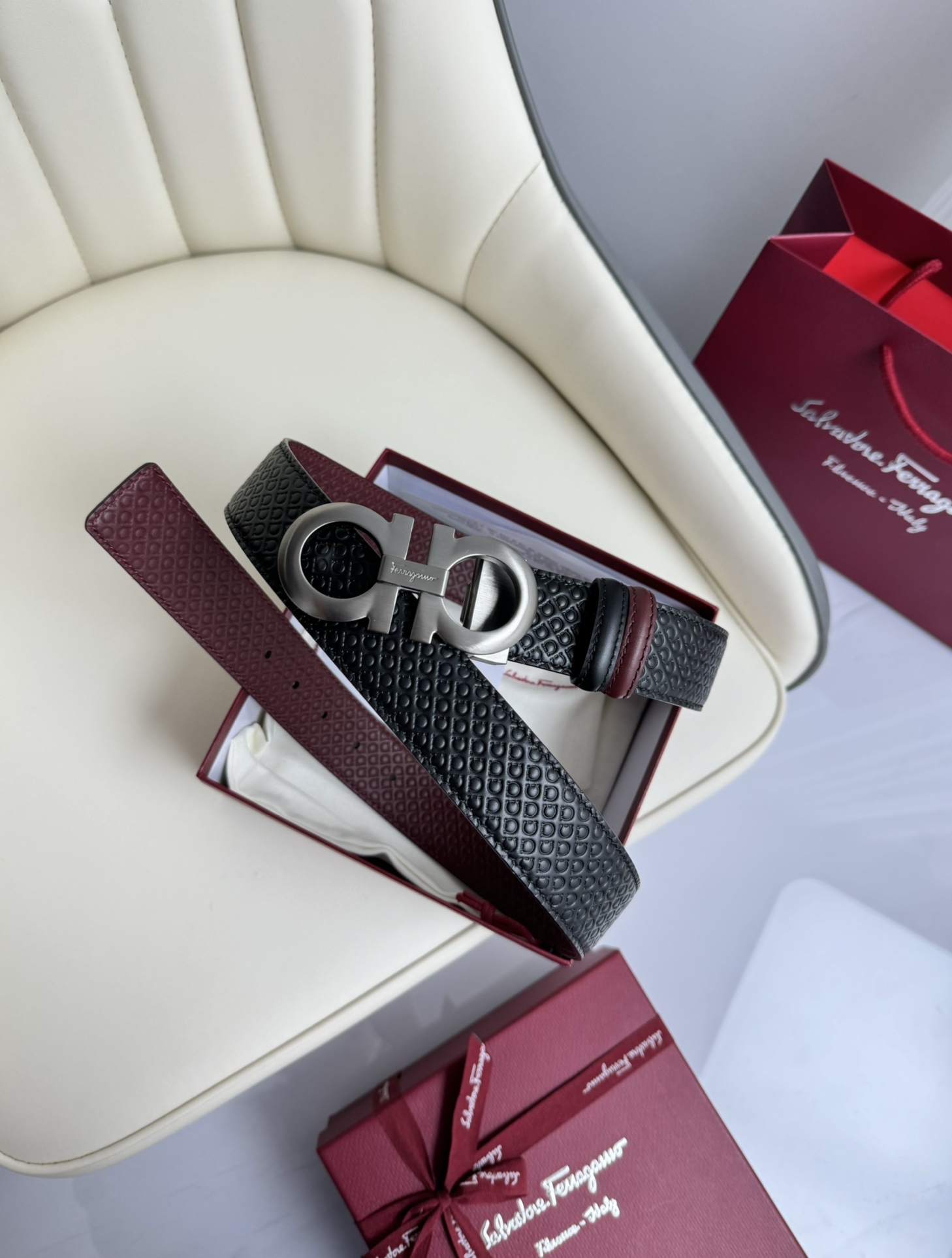 [Ferragamo Belts]use both sides of the Vacuum plated copper button Exquisite w