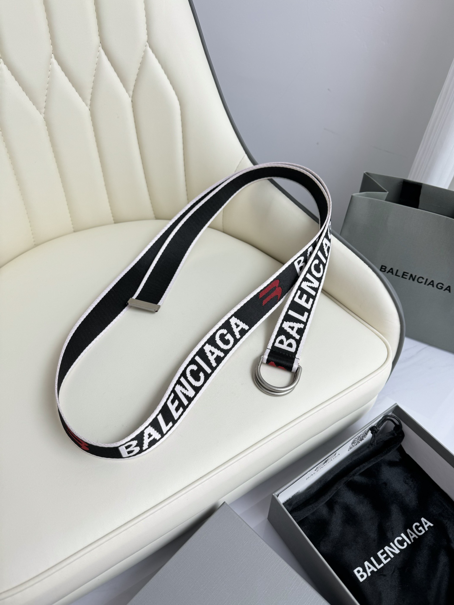 “Paris Family Upgrades with ZP Development Band: Perfect and Super Good” - 图片 3