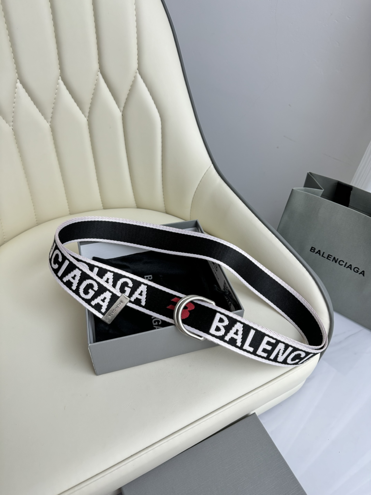 “Paris Family Upgrades with ZP Development Band: Perfect and Super Good” - 图片 4