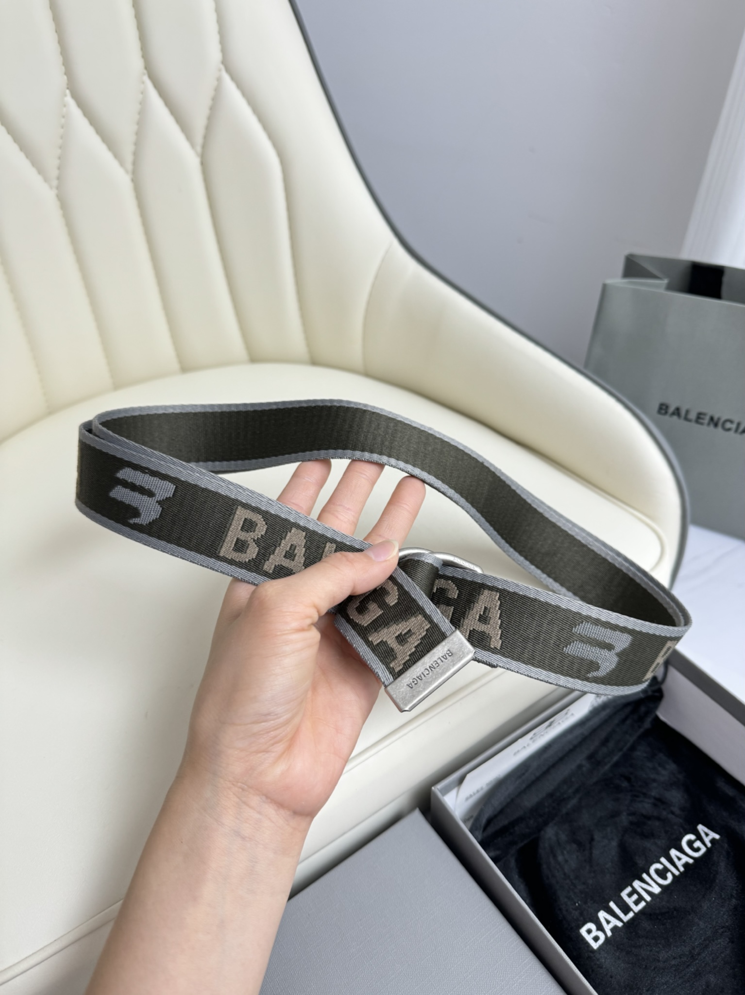“Paris Family Upgrades with Perfect ZP Development Band” - 图片 6