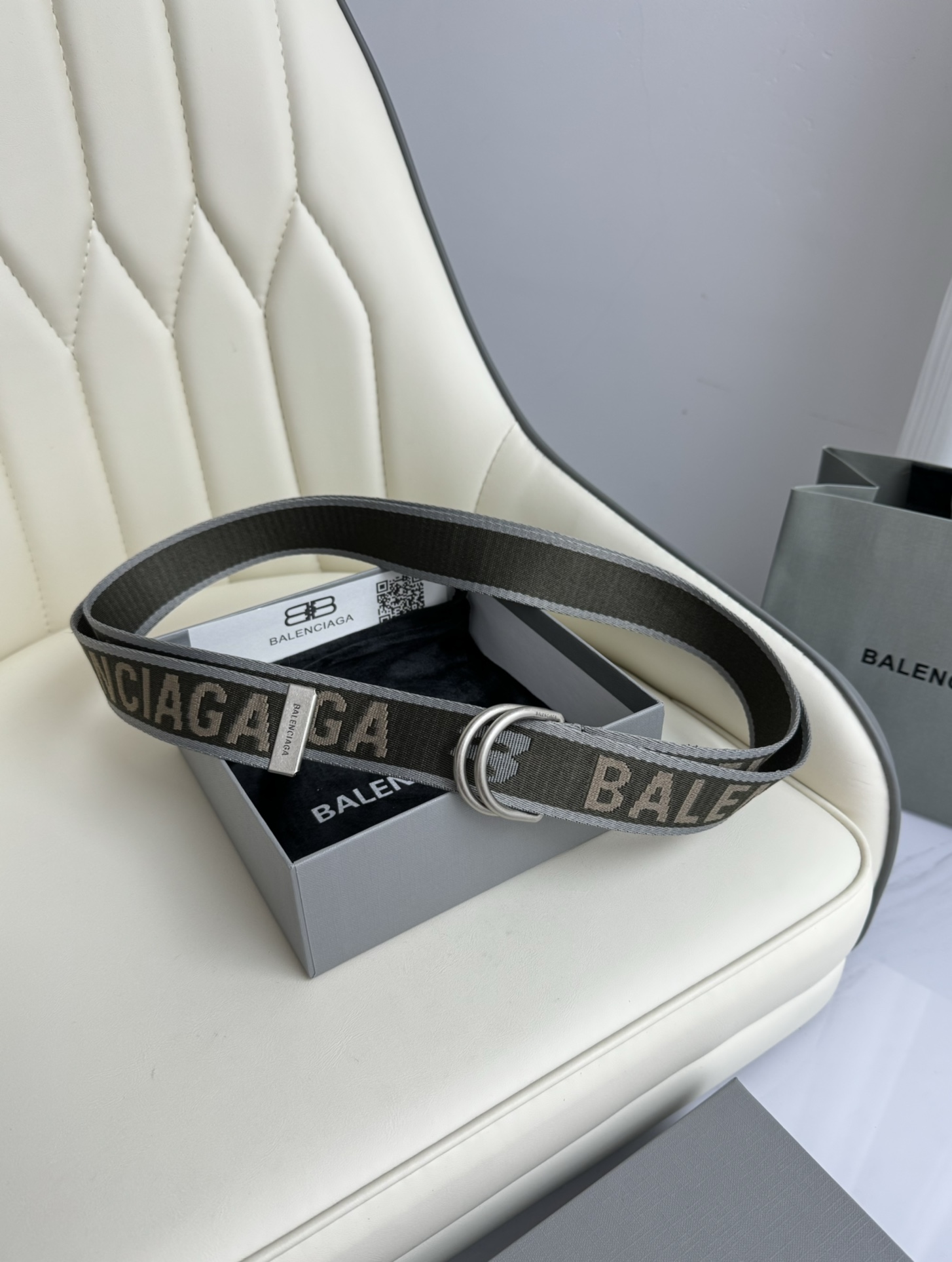“Paris Family Upgrades with Perfect ZP Development Band” - 图片 2