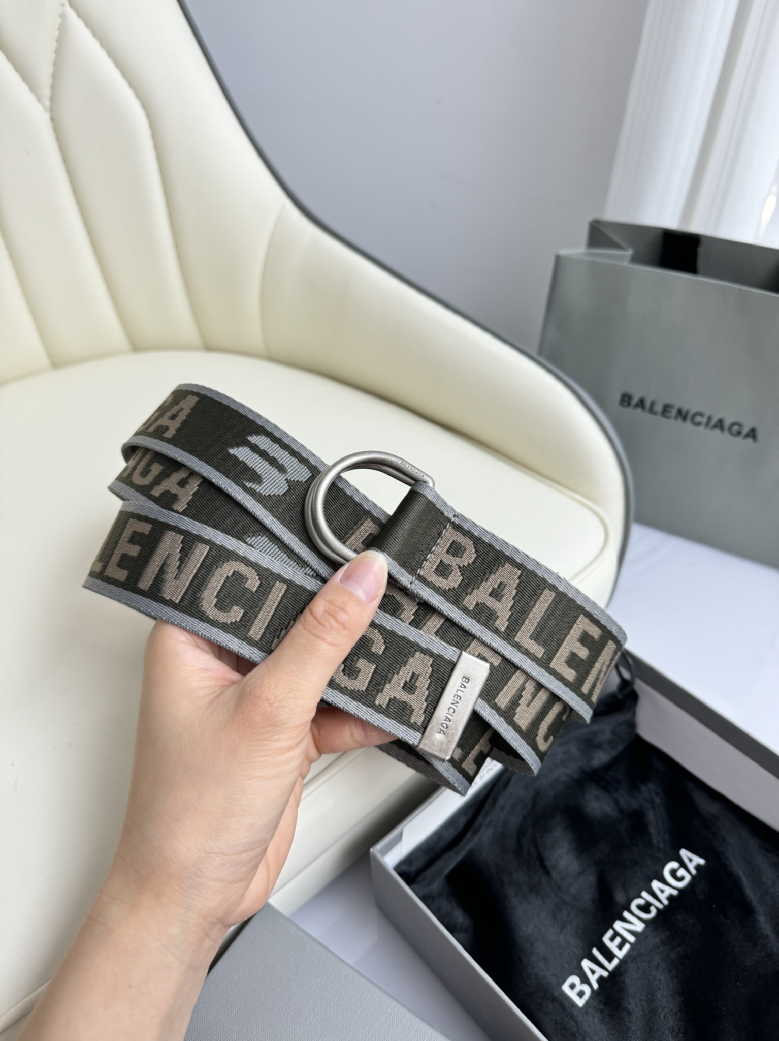 “Paris Family Upgrades with Perfect ZP Development Band” - 图片 3