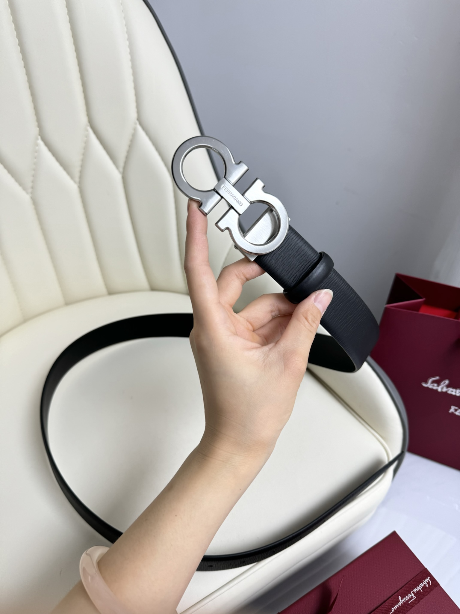 菲拉格慕 双面原厂进口头层牛皮 双面使用 真空电镀铜扣-Chinese UA Cheap High Quatity Brand Clothes Bags handbags Sneakers wholesale wholesaler seller from China Factory suppliers Fashion Clothing Shoes best Quality Beautiful Price 菲拉格慕 双面原厂进口头层牛皮 双面使用 真空电镀铜扣