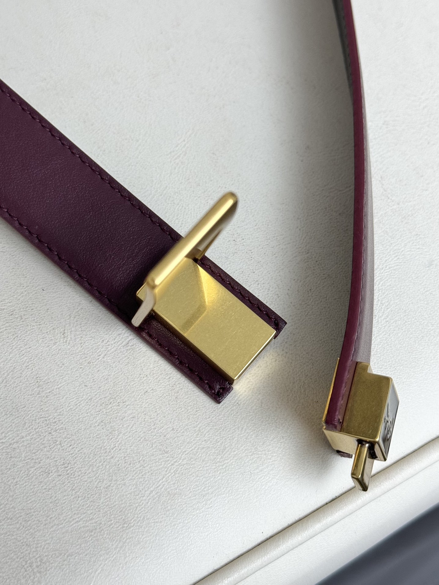  Saint Laurent 圣罗兰女士腰带皮带 原厂真金电渡扣头，意大利原厂皮，宽2.5cm，代购级。