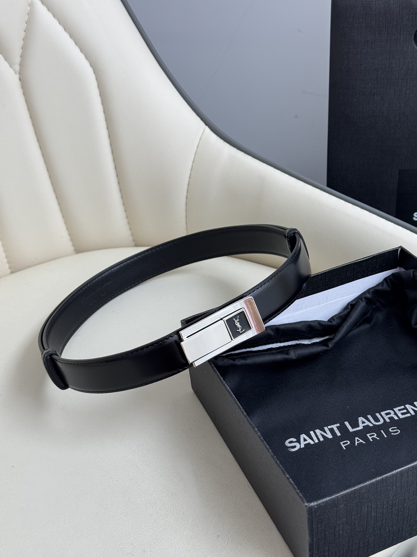  Saint Laurent 圣罗兰女士腰带皮带 原厂真金电渡扣头，意大利原厂皮，宽2.5cm，代购级。