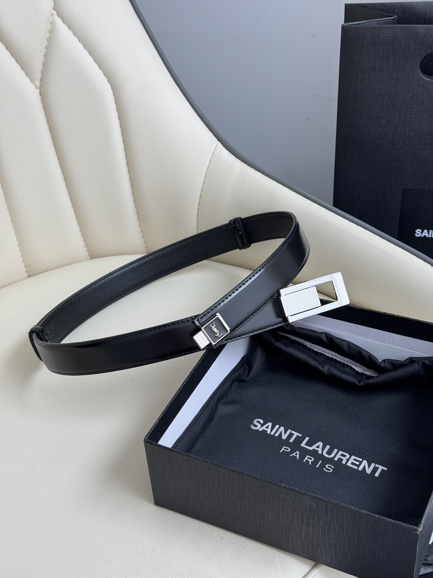 Saint Laurent 圣罗兰女士腰带皮带 原厂真金电渡扣头，意大利原厂皮，宽2.5cm，代购级。