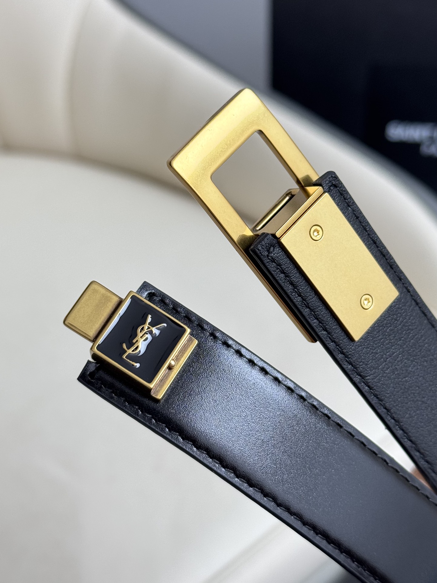  Saint Laurent 圣罗兰女士腰带皮带 原厂真金电渡扣头，意大利原厂皮，宽2.5cm，代购级。