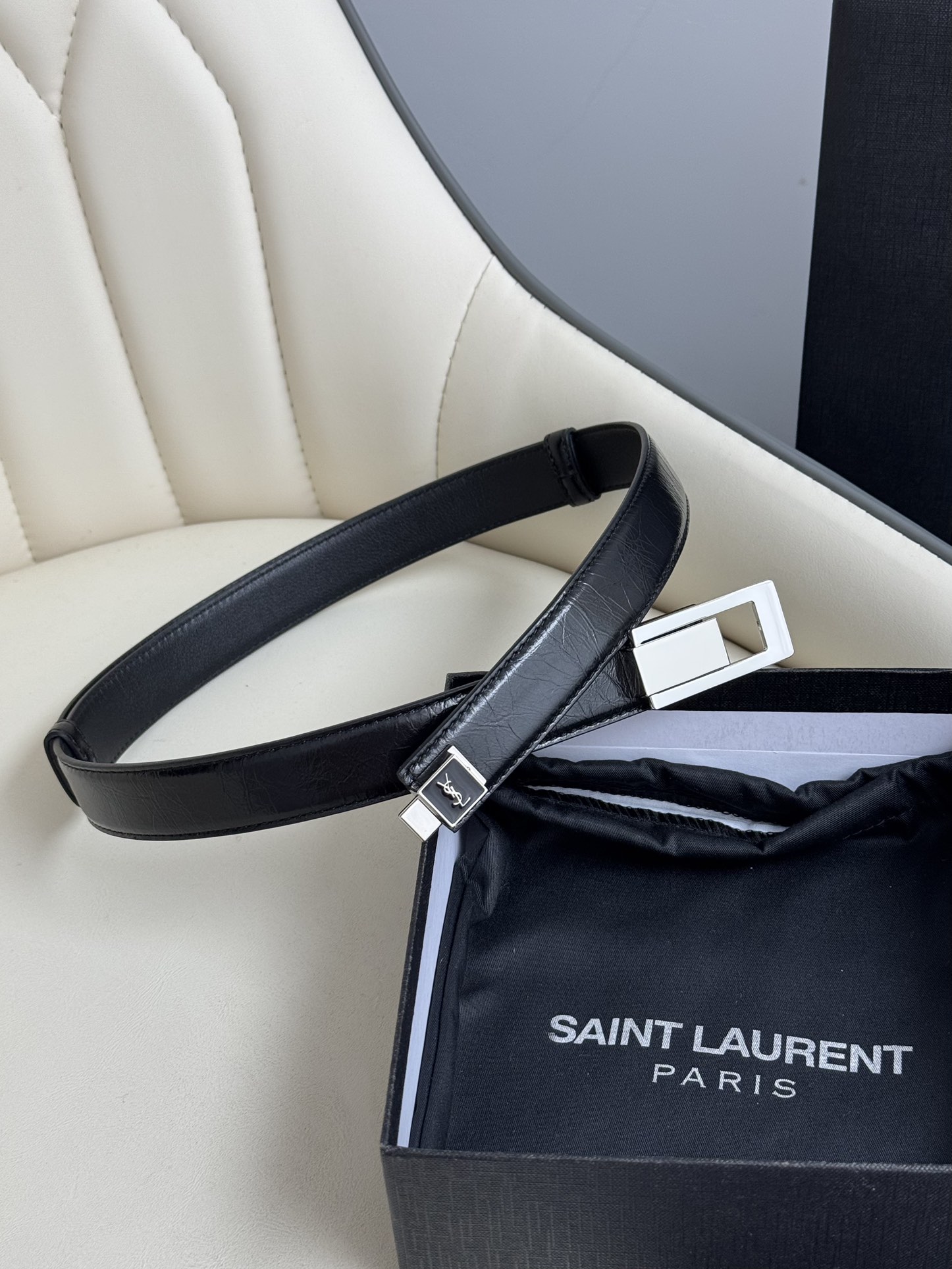  Saint Laurent 圣罗兰女士腰带皮带 原厂真金电渡扣头，意大利原厂皮，宽2.5cm，代购级。