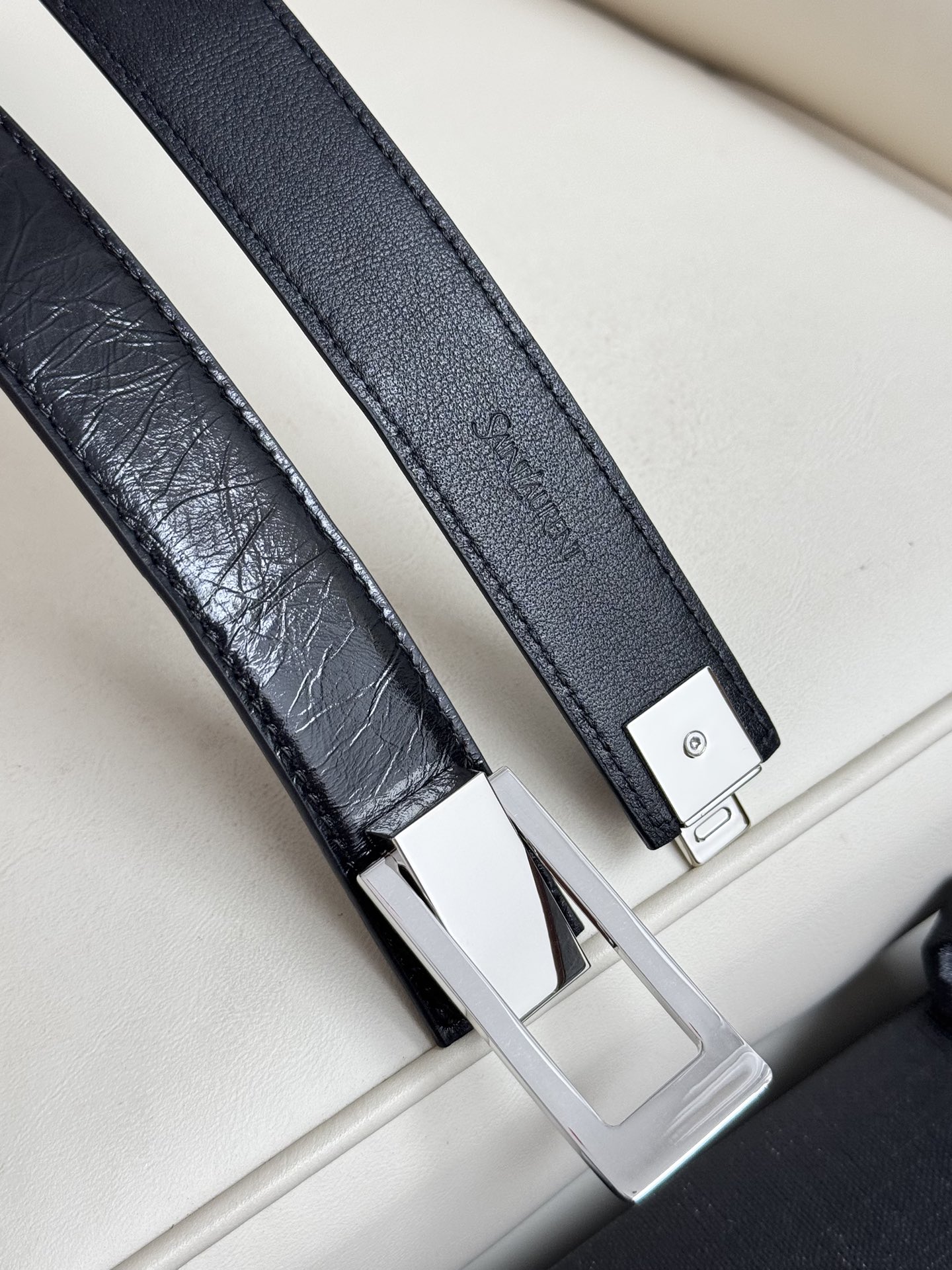  Saint Laurent 圣罗兰女士腰带皮带 原厂真金电渡扣头，意大利原厂皮，宽2.5cm，代购级。