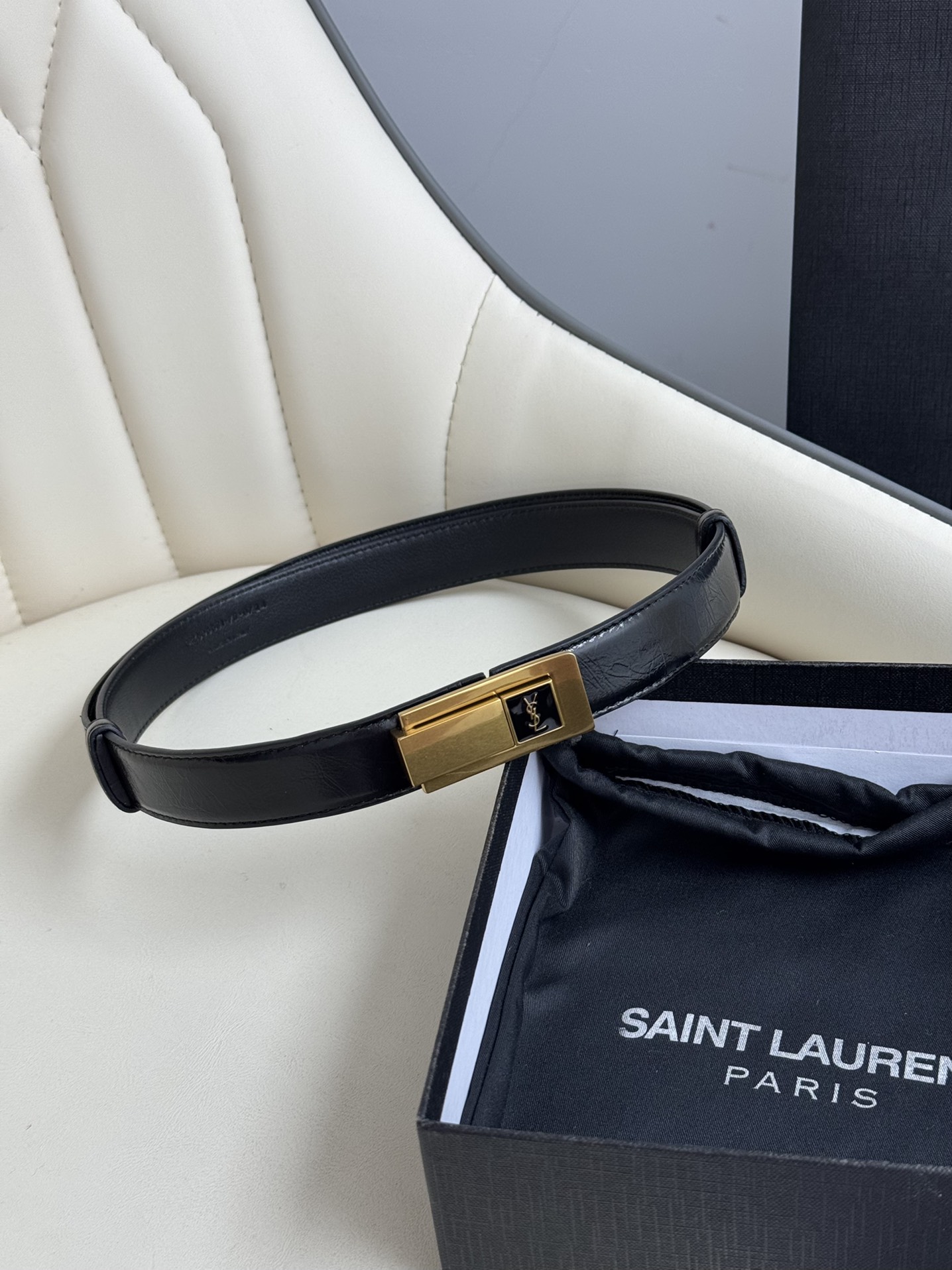  Saint Laurent 圣罗兰女士腰带皮带 原厂真金电渡扣头，意大利原厂皮，宽2.5cm，代购级。