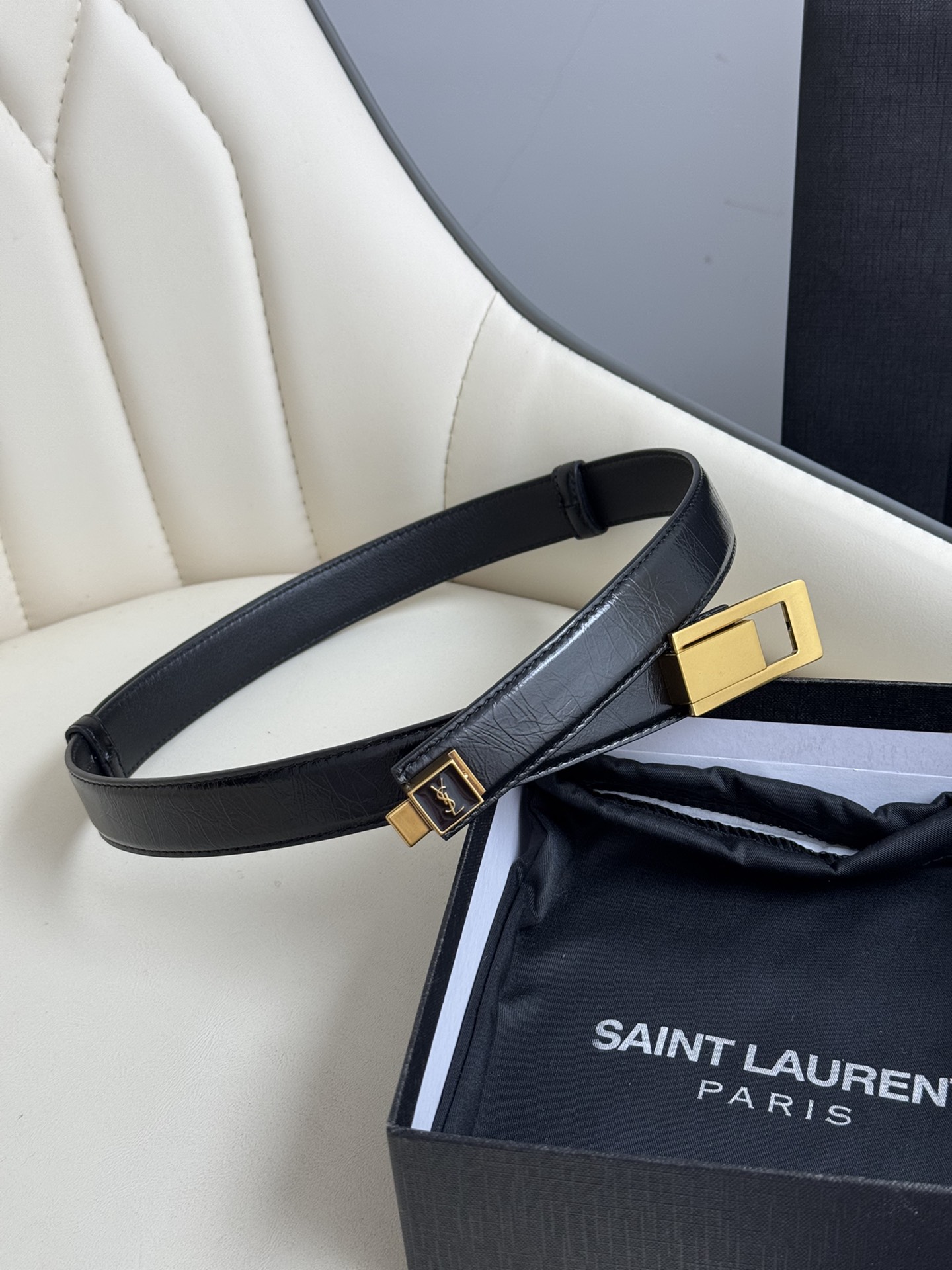  Saint Laurent 圣罗兰女士腰带皮带 原厂真金电渡扣头，意大利原厂皮，宽2.5cm，代购级。