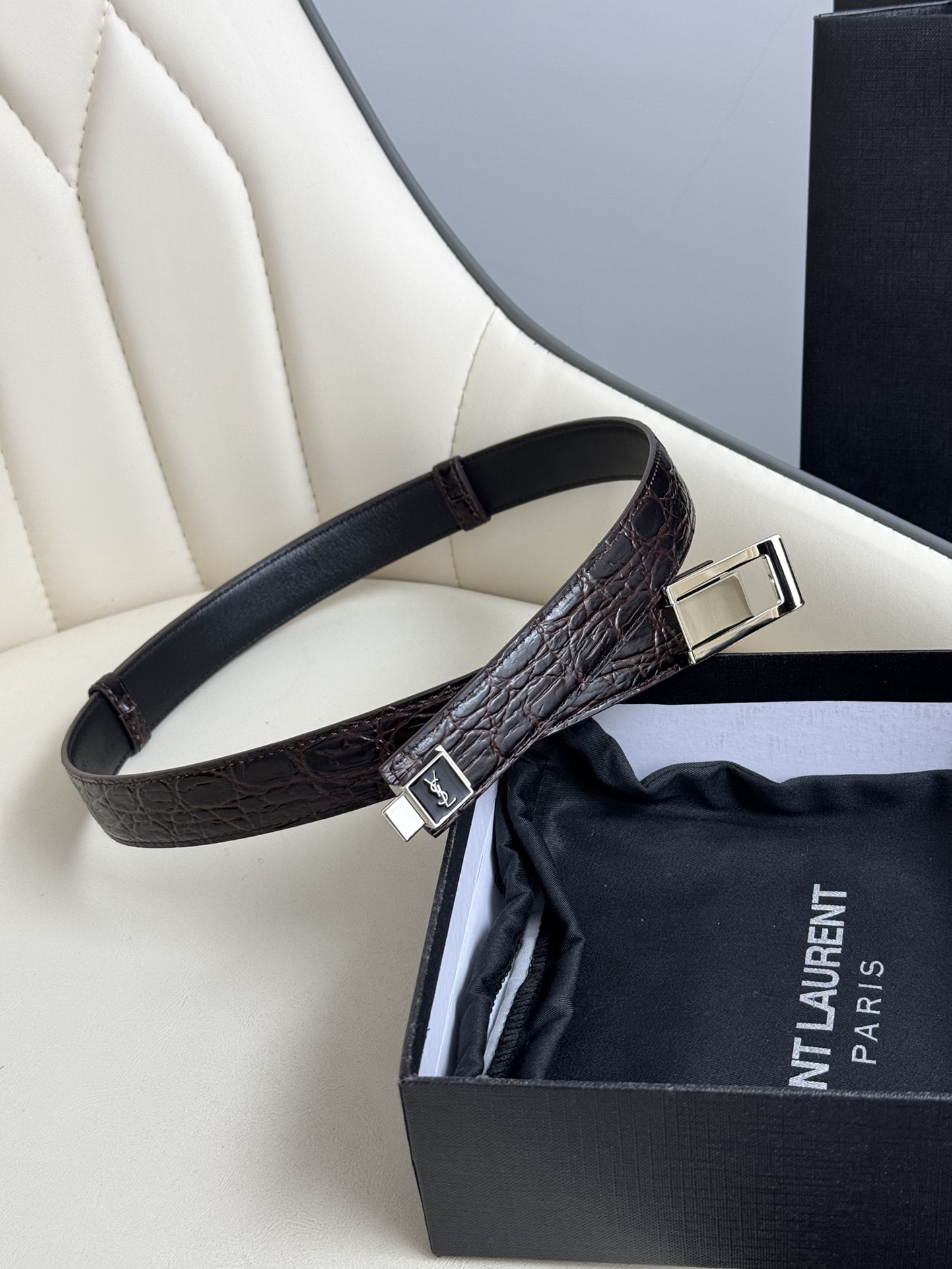  Saint Laurent 圣罗兰女士腰带皮带 原厂真金电渡扣头，意大利原厂皮，宽2.5cm，代购级。