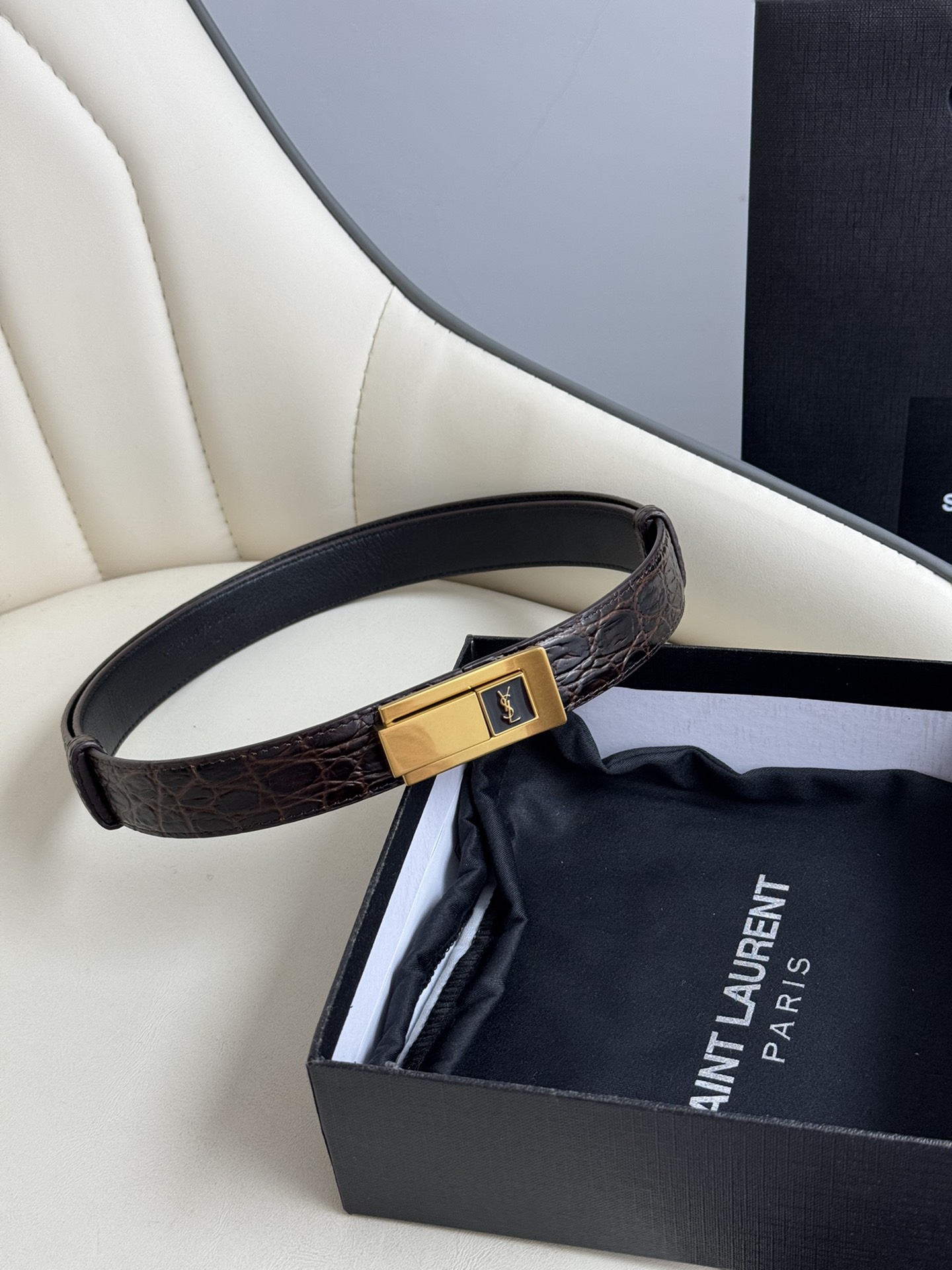  Saint Laurent 圣罗兰女士腰带皮带 原厂真金电渡扣头，意大利原厂皮，宽2.5cm，代购级。