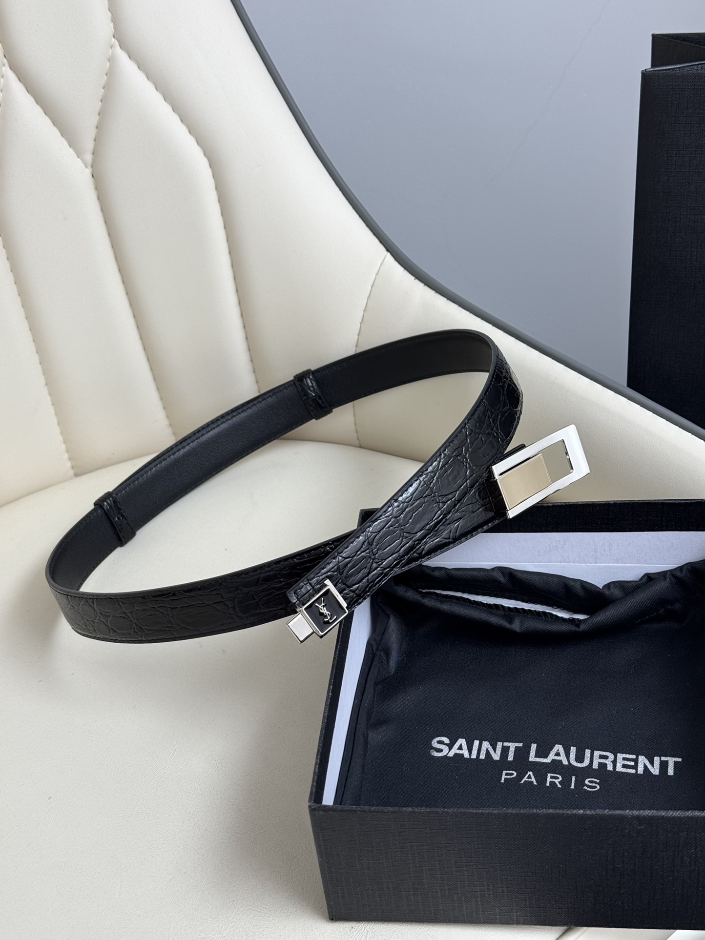  Saint Laurent 圣罗兰女士腰带皮带 原厂真金电渡扣头，意大利原厂皮，宽2.5cm，代购级。