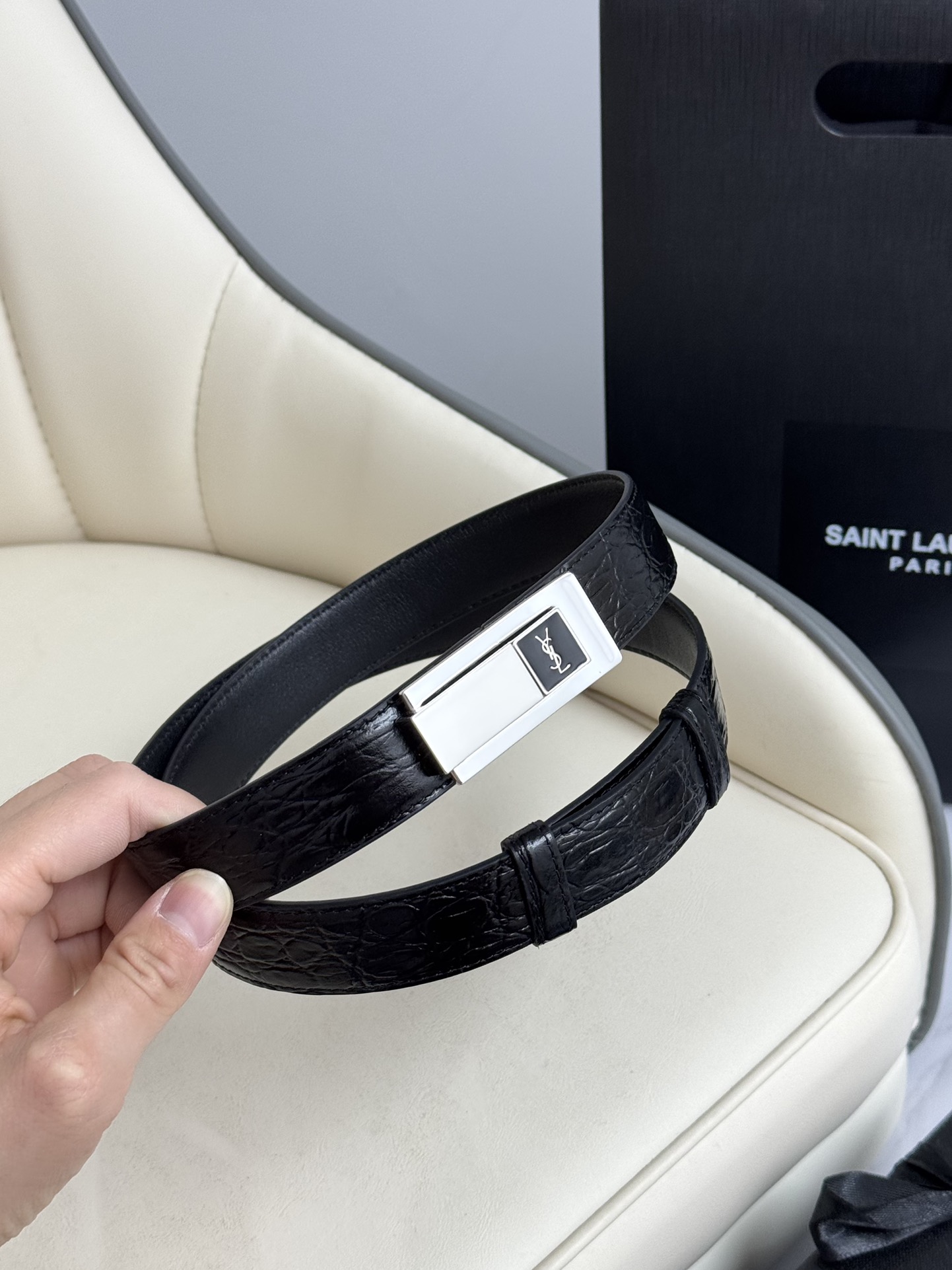 Saint Laurent 圣罗兰女士腰带皮带 原厂真金电渡扣头，意大利原厂皮，宽2.5cm，代购级。