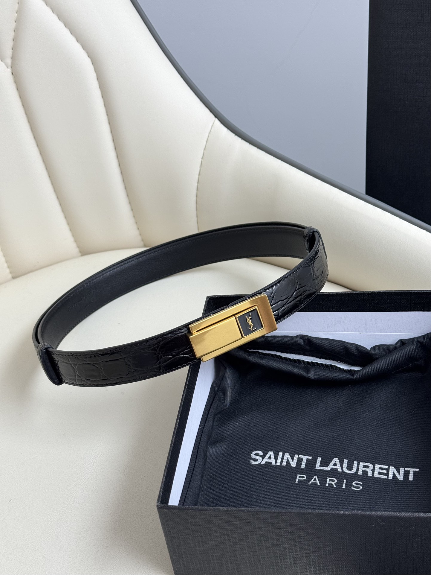  Saint Laurent 圣罗兰女士腰带皮带 原厂真金电渡扣头，意大利原厂皮，宽2.5cm，代购级。