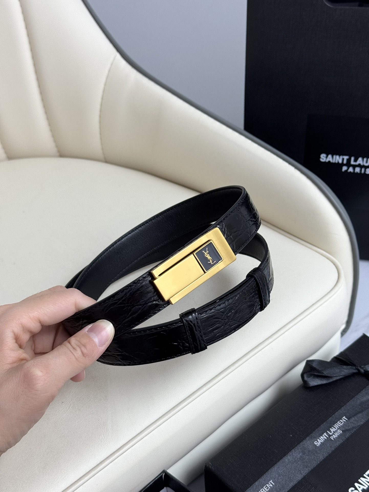  Saint Laurent 圣罗兰女士腰带皮带 原厂真金电渡扣头，意大利原厂皮，宽2.5cm，代购级。