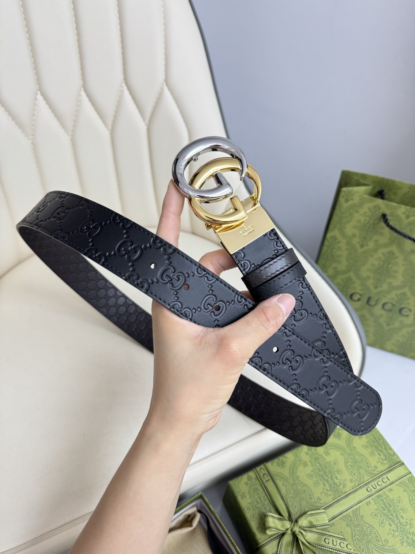 
Gucci，原厂精密电渡扣头，意大利原厂皮，宽3.8cm，代购级。