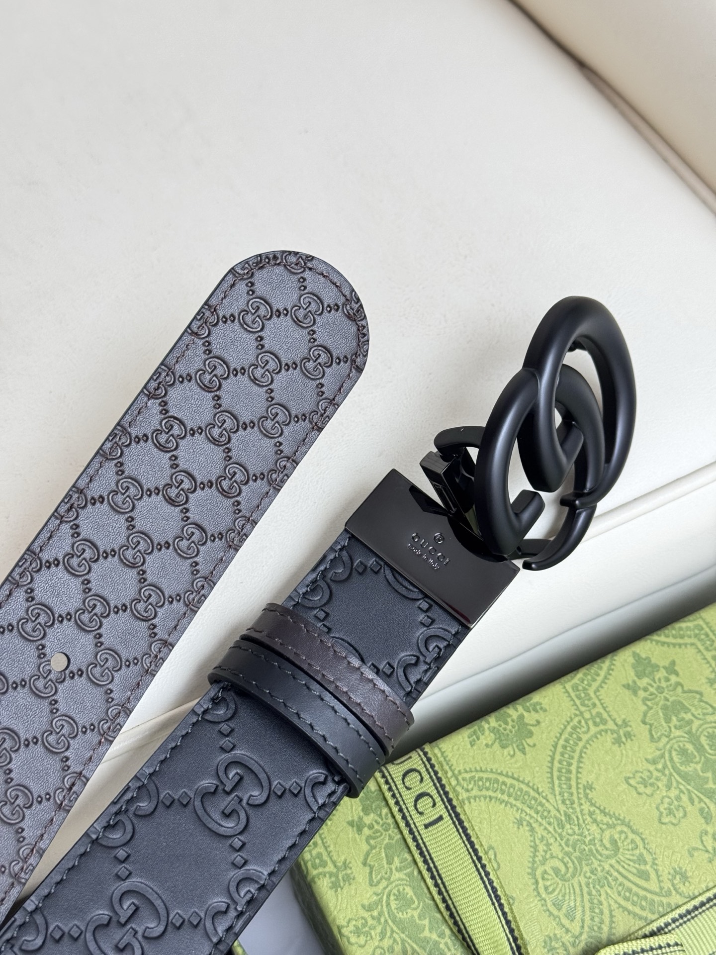 
Gucci，原厂精密电渡扣头，意大利原厂皮，宽3.8cm，代购级。