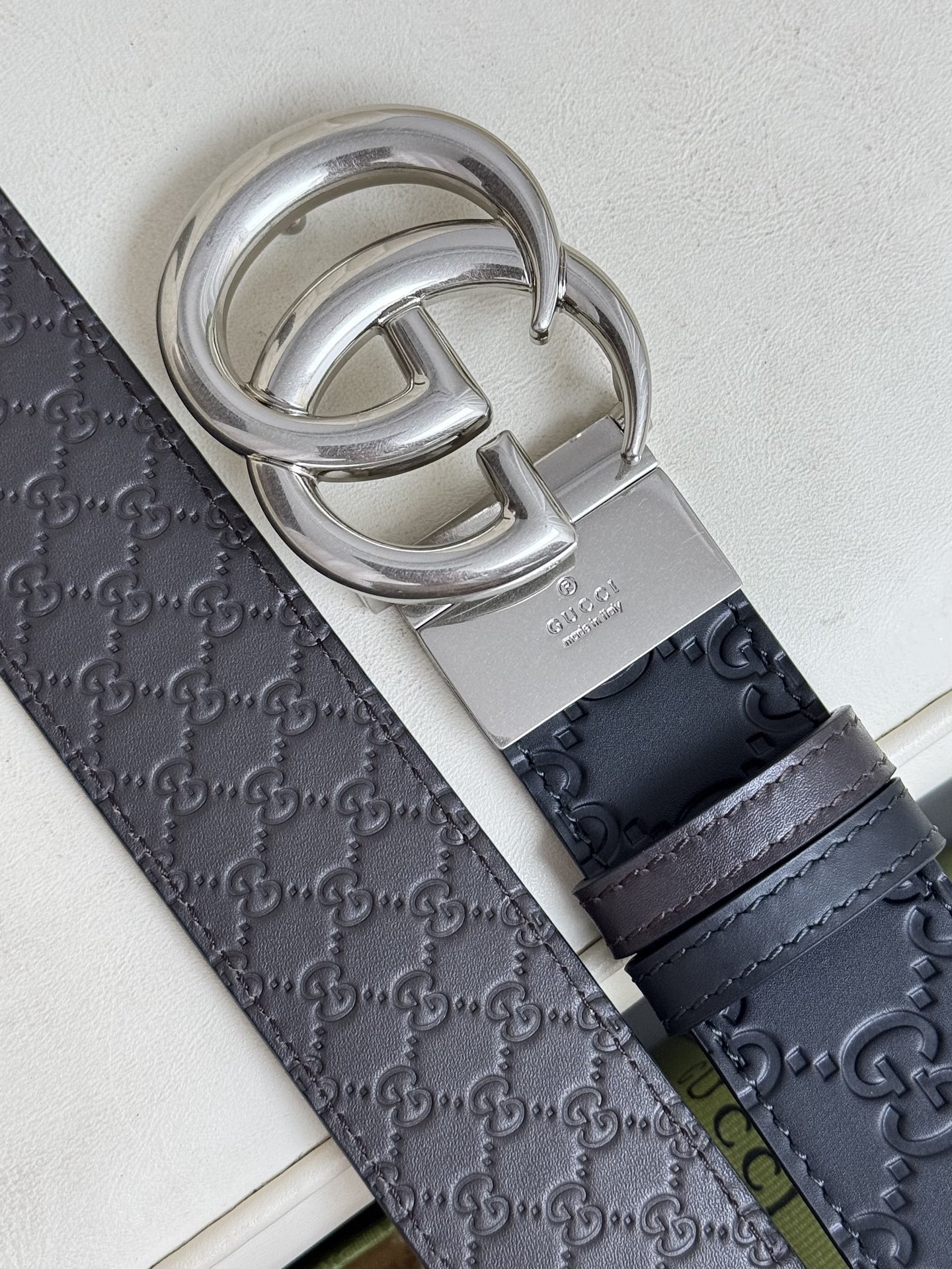 
Gucci，原厂精密电渡扣头，意大利原厂皮，宽3.8cm，代购级。