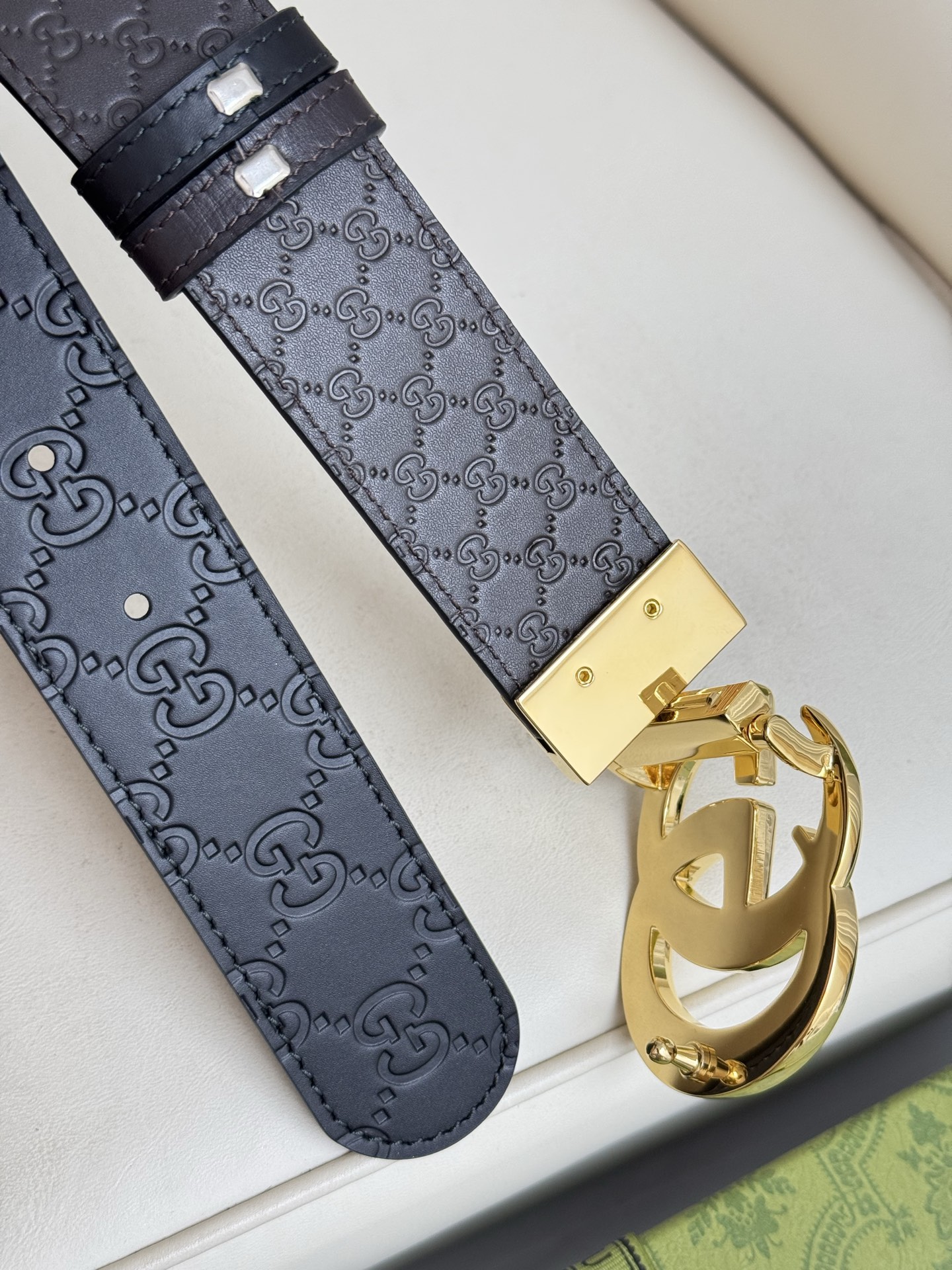 
Gucci，原厂精密电渡扣头，意大利原厂皮，宽3.8cm，代购级。
