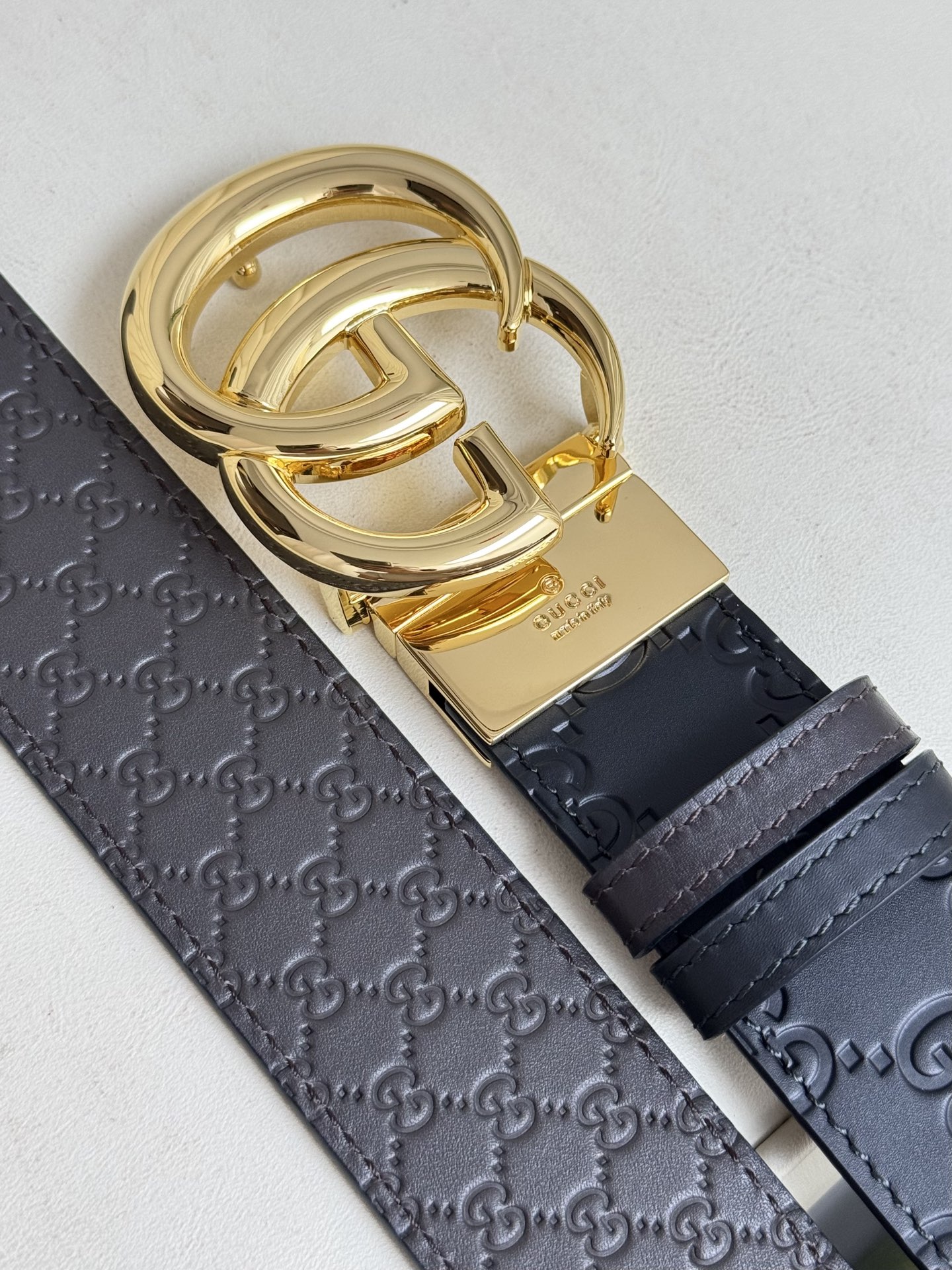 
Gucci，原厂精密电渡扣头，意大利原厂皮，宽3.8cm，代购级。