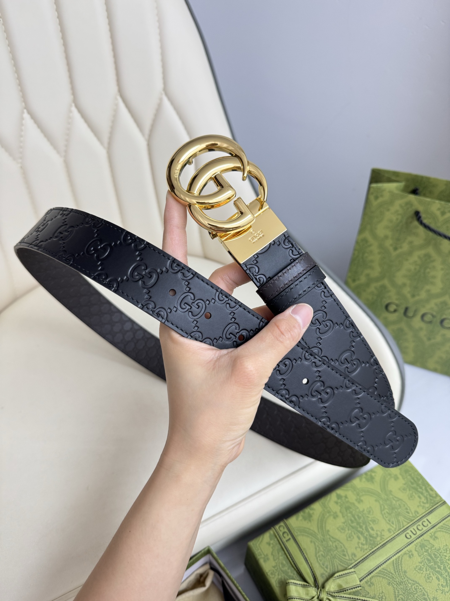 
Gucci，原厂精密电渡扣头，意大利原厂皮，宽3.8cm，代购级。