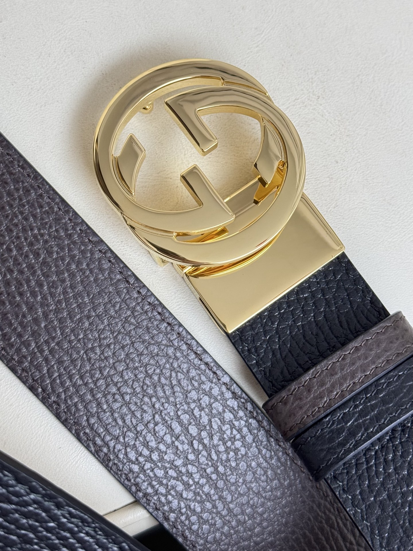 
Gucci，原厂精密电渡扣头，意大利原厂皮，宽3.8cm，代购级。