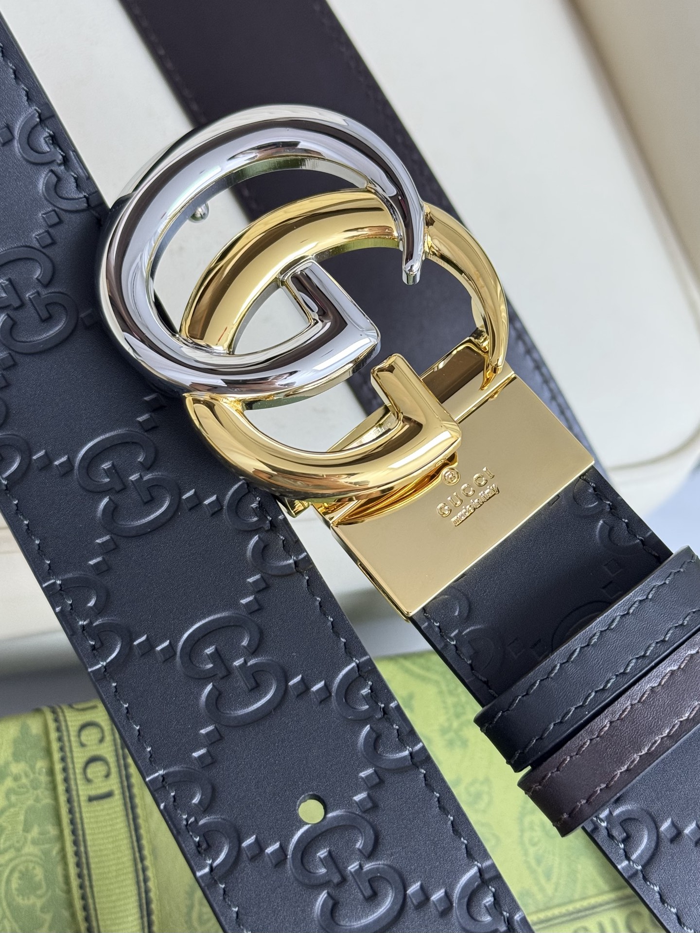 
Gucci，原厂精密电渡扣头，意大利原厂皮，宽3.8cm，代购级。