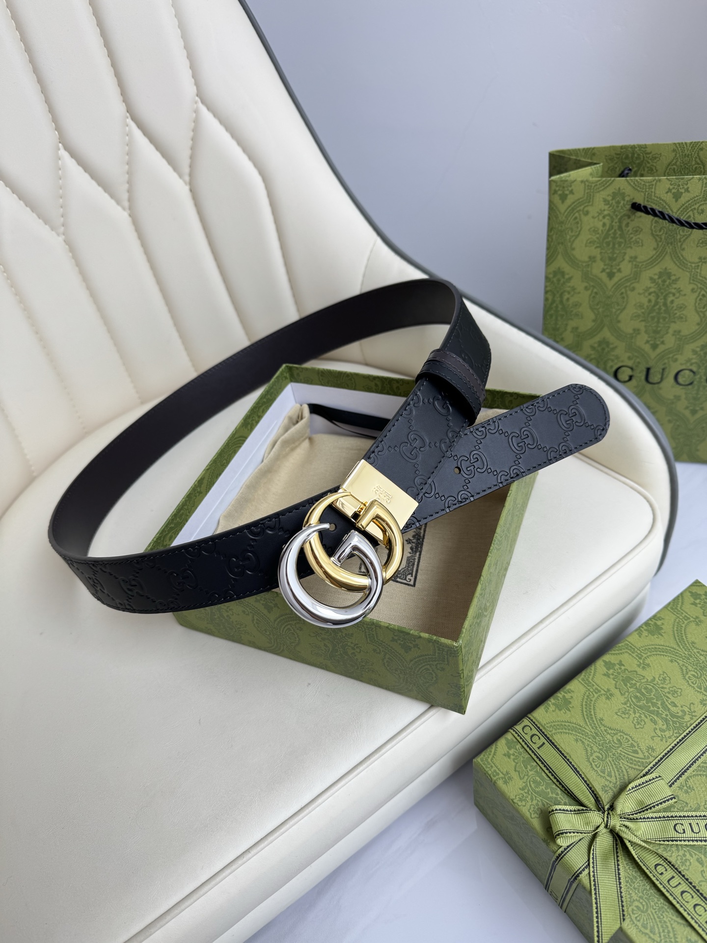 
Gucci，原厂精密电渡扣头，意大利原厂皮，宽3.8cm，代购级。
