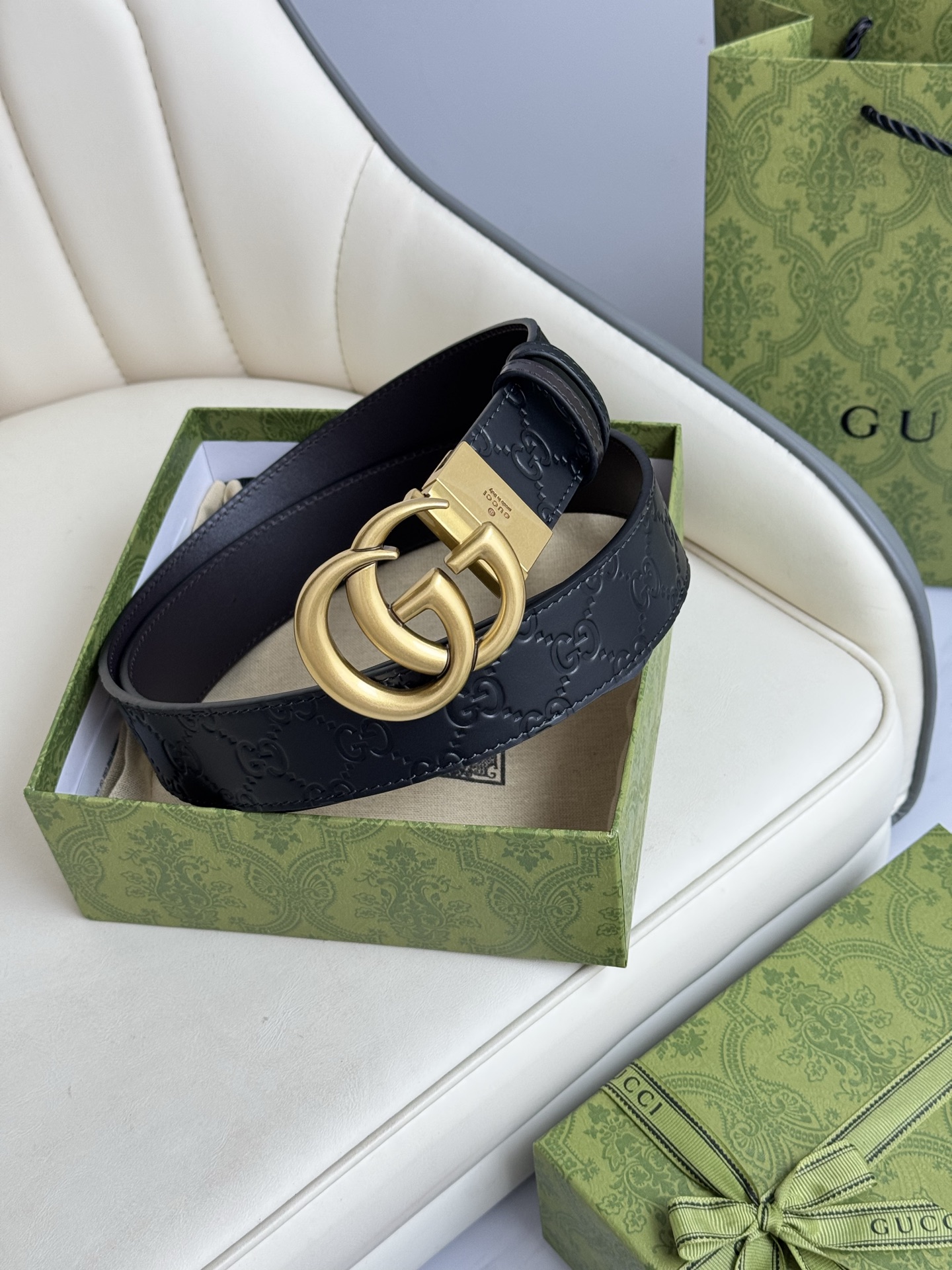 
Gucci，原厂精密电渡扣头，意大利原厂皮，宽3.8cm，代购级。