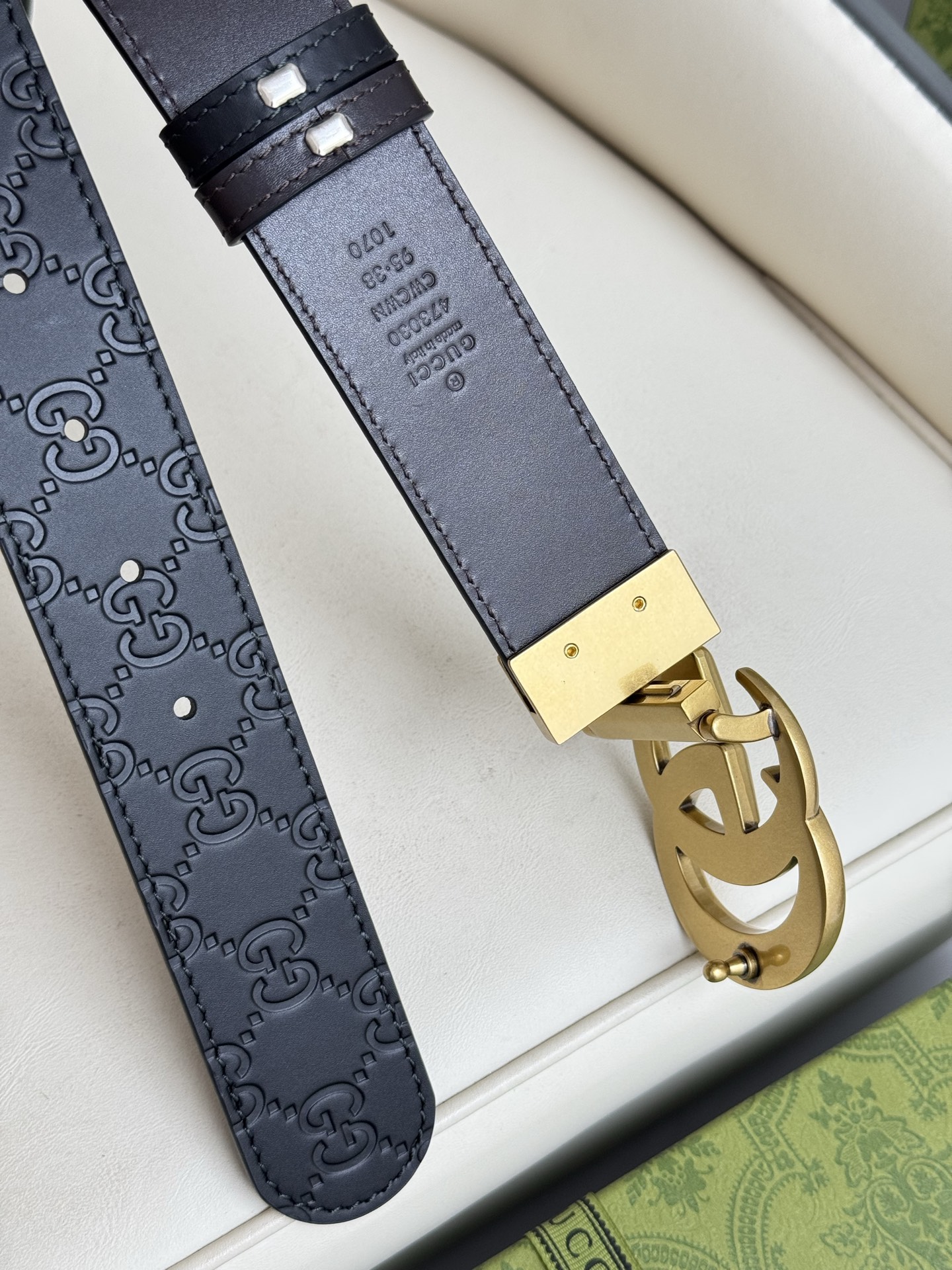 
Gucci，原厂精密电渡扣头，意大利原厂皮，宽3.8cm，代购级。