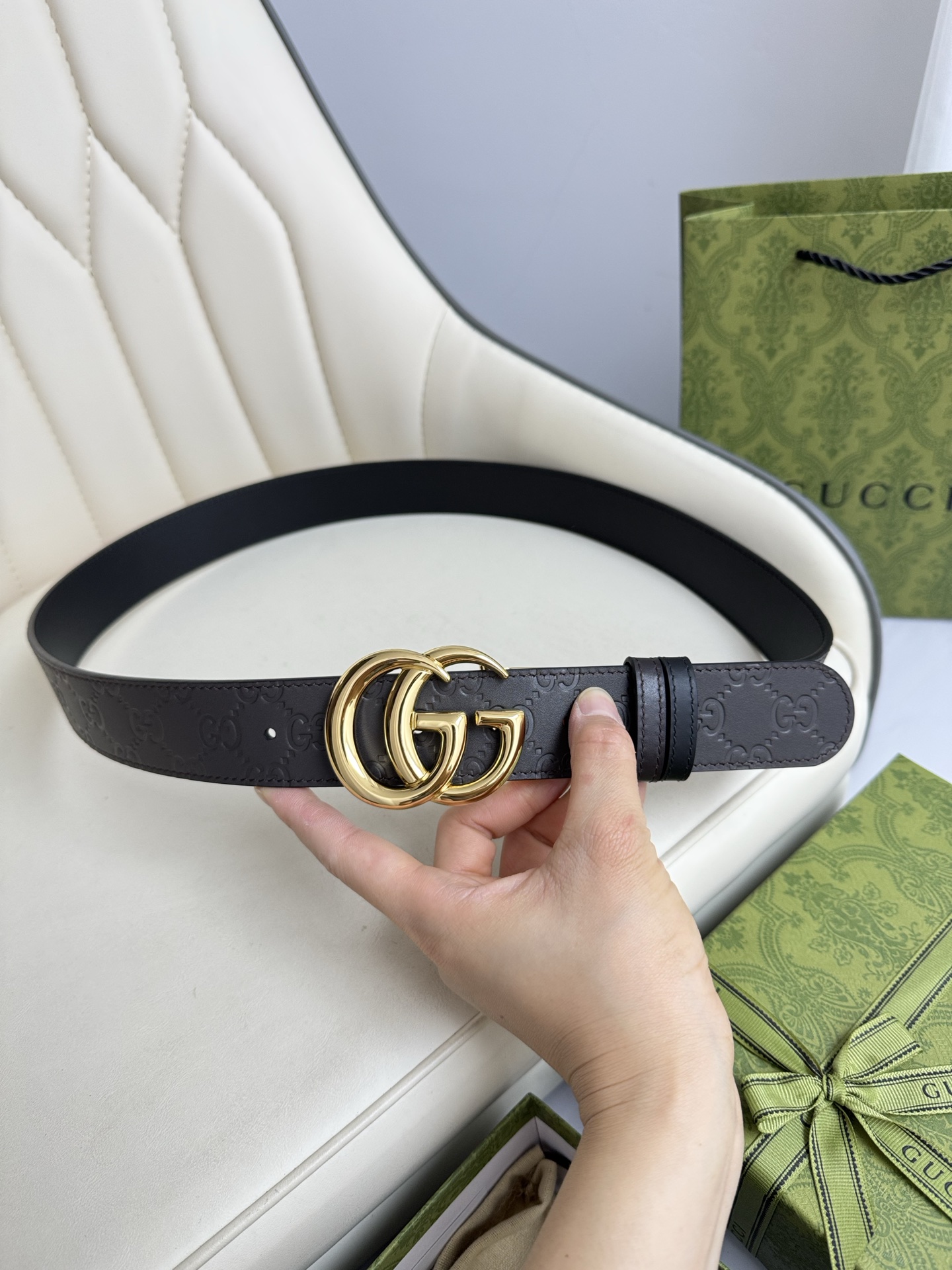 
Gucci，原厂精密电渡扣头，意大利原厂皮，宽3.8cm，代购级。