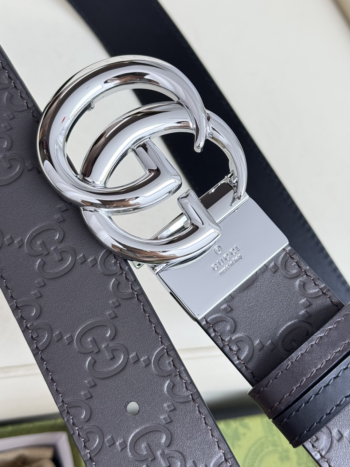 
Gucci，原厂精密电渡扣头，意大利原厂皮，宽3.8cm，代购级。