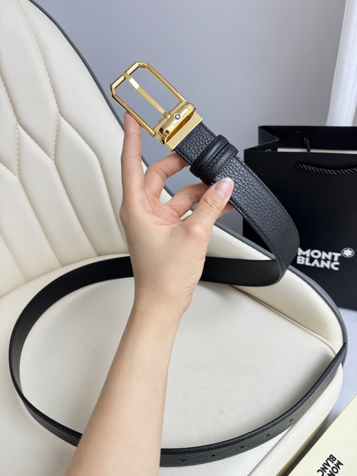 上質でスタイリッシュなベルトを厳選