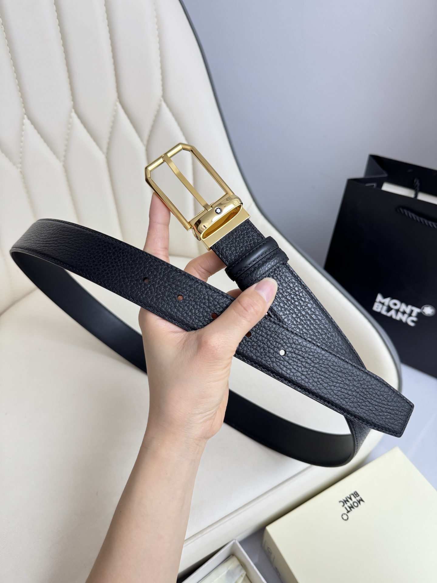 上質でスタイリッシュなベルトを厳選